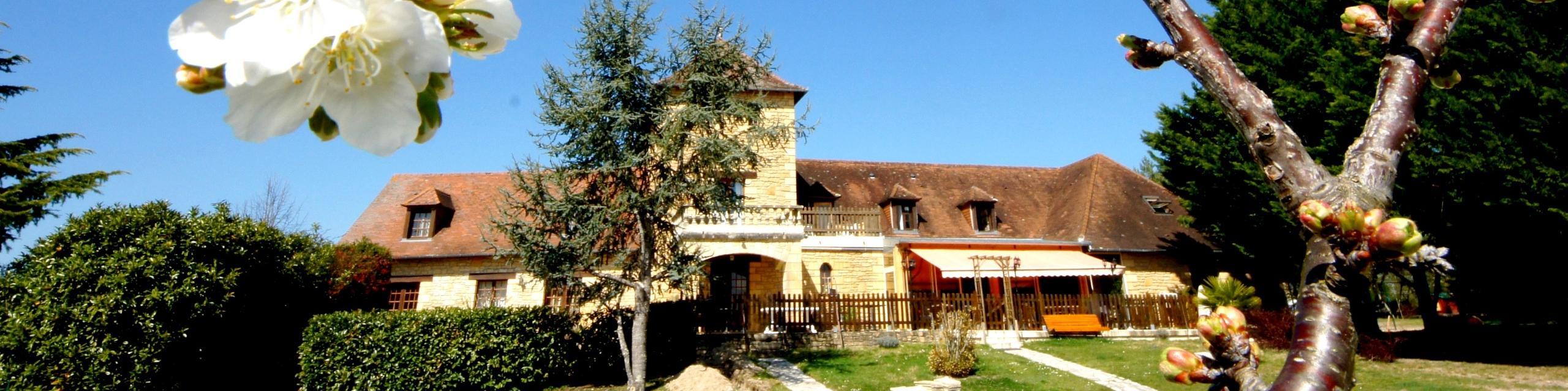 Logis Hotel-Restaurant Les Collines 59 Route Des Cretes Cublac Buitenkant foto