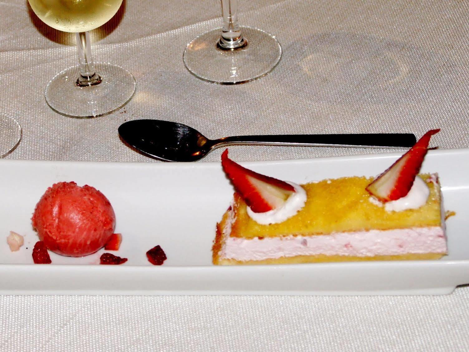 Logis Hotel-Restaurant Les Collines 59 Route Des Cretes Cublac Buitenkant foto